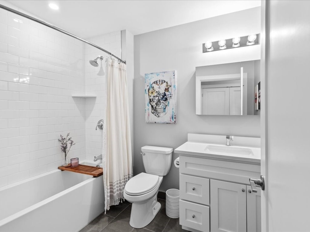 2 bed, 2 bath apartment for rent at 610 Rutherford Ave Unit 201, Charlestown — photo 11 of 26