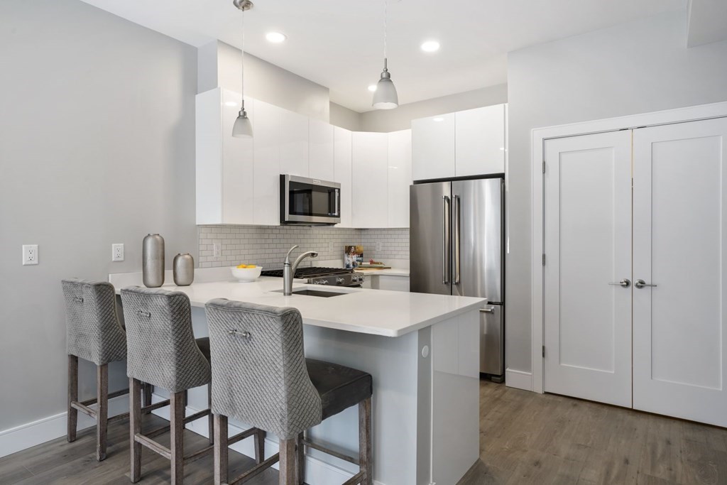 1 bed, 1 bath apartment for rent at 610 Rutherford Ave Unit 202, Charlestown — photo 15 of 22