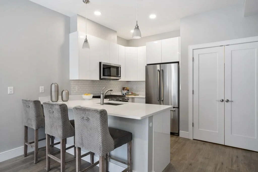 2 bed, 1 bath apartment for rent at 610 Rutherford Ave Unit 306, Charlestown — photo 2 of 10