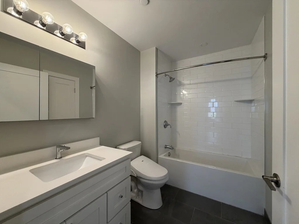 2 bed, 1 bath apartment for rent at 610 Rutherford Ave Unit 306, Charlestown — photo 7 of 15