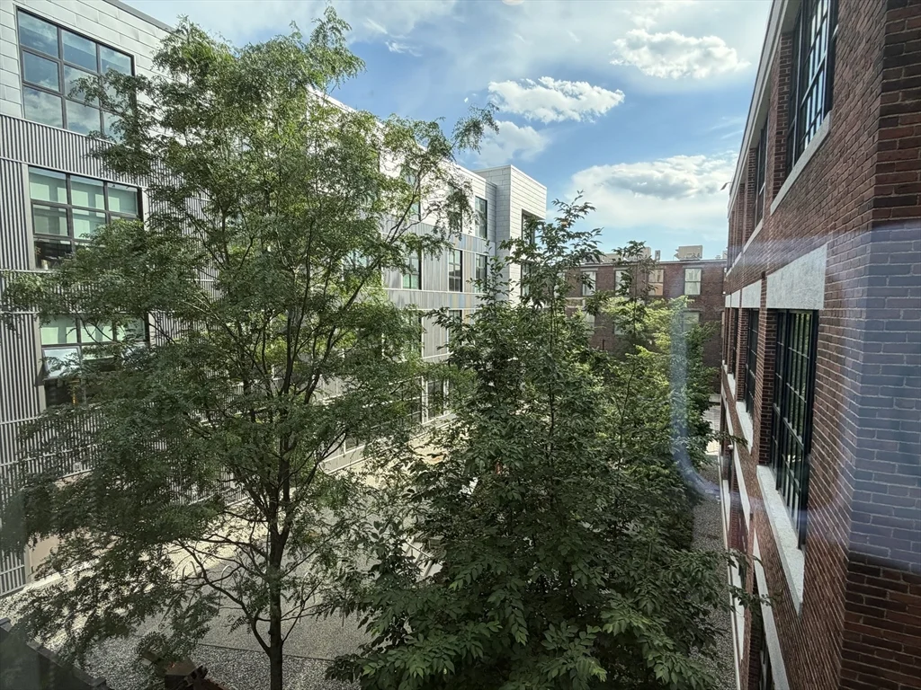 2 bed, 1 bath apartment for rent at 610 Rutherford Ave Unit 306, Charlestown — photo 8 of 15