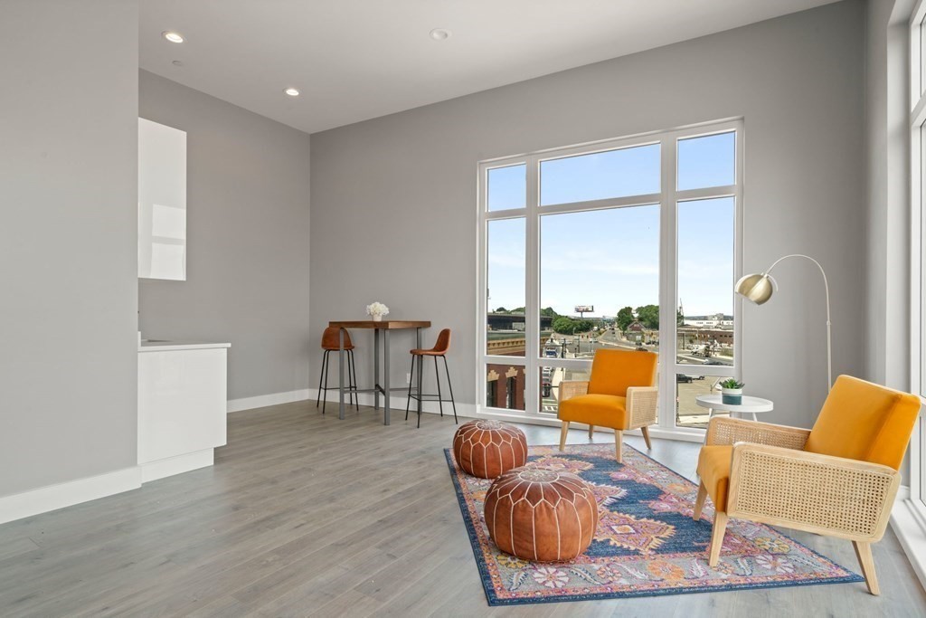 2 bed, 1 bath apartment for rent at 610 Rutherford Ave Unit 502, Charlestown — photo 12 of 15
