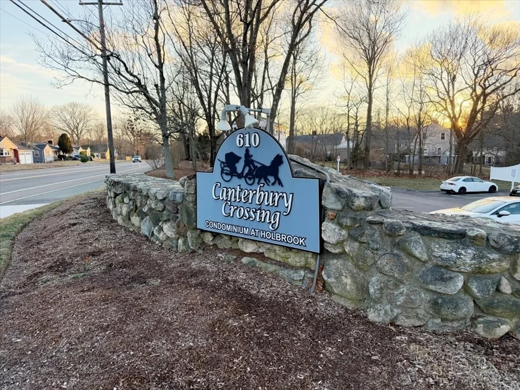 2 bed, 2 bath apartment for rent at 610 South Franklin St Unit C101, Holbrook