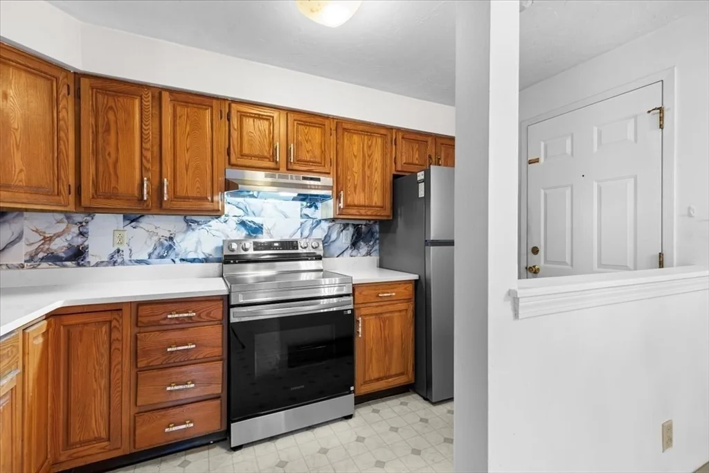 2 bed, 2 bath apartment for rent at 610 South Franklin St Unit C101, Holbrook — photo 4 of 22