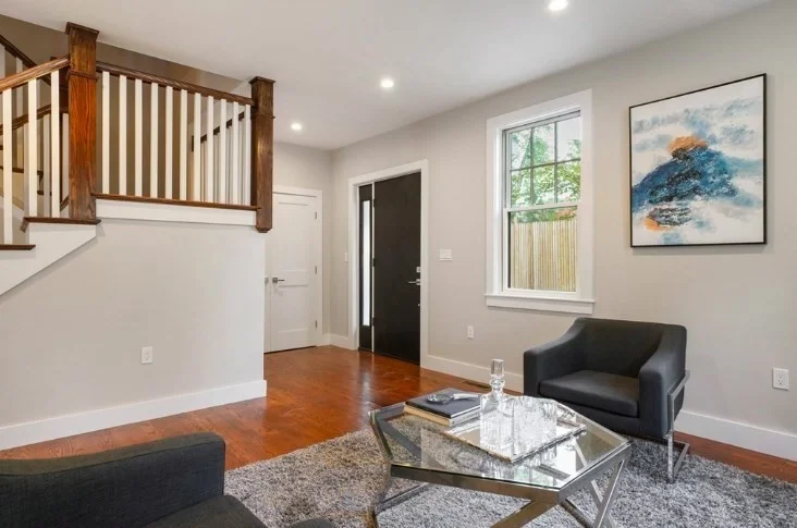 4 bed, 4+ bath apartment for rent at 611 Centre St Unit 2, Newton — photo 5 of 27