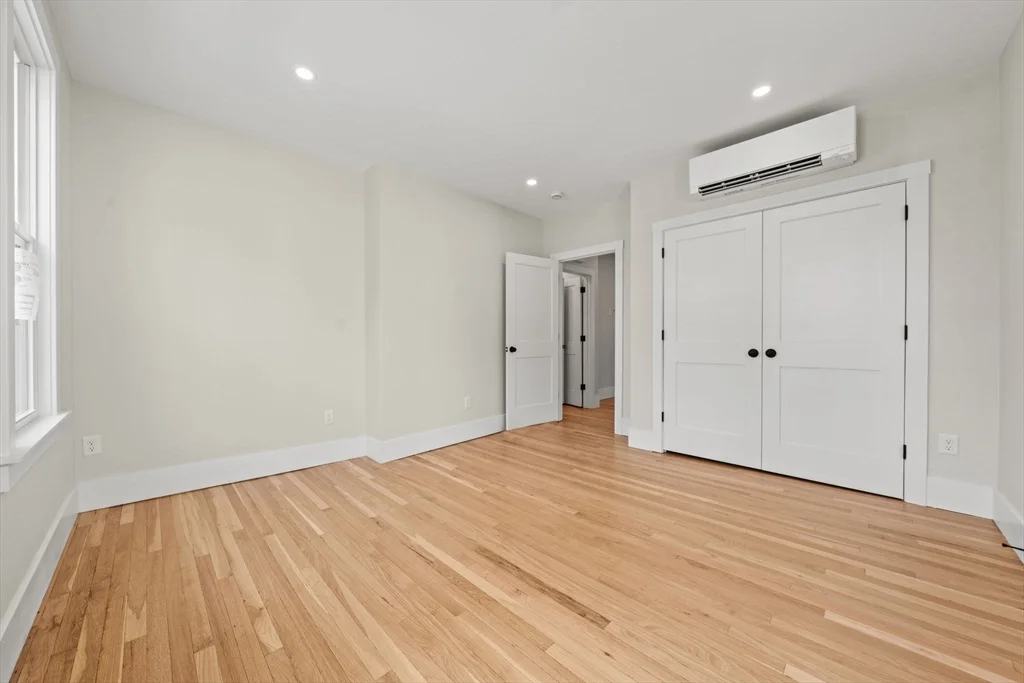 1 bed, 1 bath apartment for rent at 611 E Seventh Unit 1, South Boston — photo 7 of 22