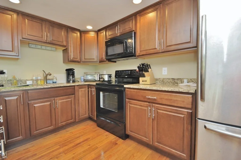 4 bed, 2 bath apartment for rent at 611 Head Of The Bay Rd Unit WINTER, Buzzards Bay — photo 5 of 29