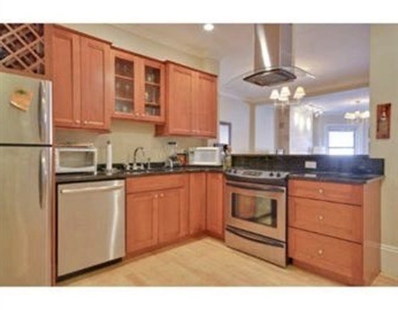 3 bed, 1 bath apartment for rent at 612 Columbus Ave Unit 3, South End — photo 4 of 8