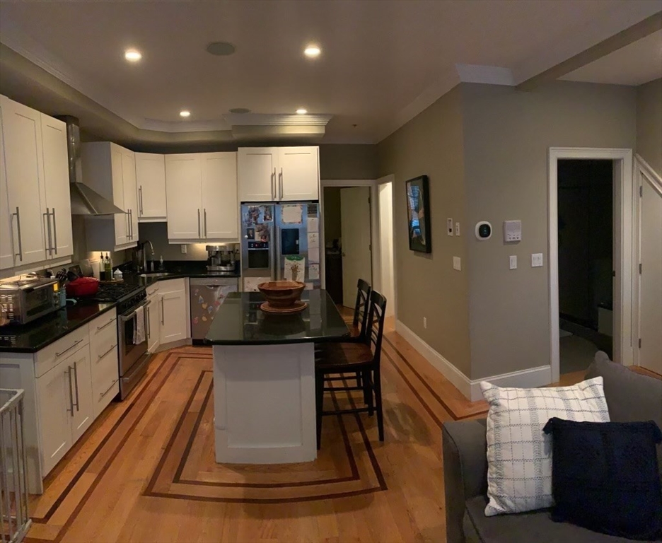 2 bed, 1 bath apartment for rent at 612 E 8th Unit 1, South Boston — photo 2 of 18