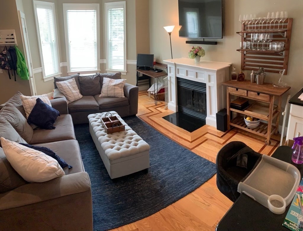 2 bed, 1 bath apartment for rent at 612 E 8th Unit 1, South Boston — photo 7 of 18