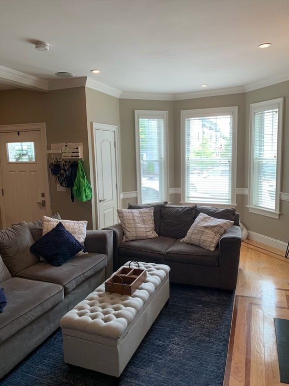 2 bed, 1 bath apartment for rent at 612 E 8th Unit 1, South Boston — photo 8 of 18