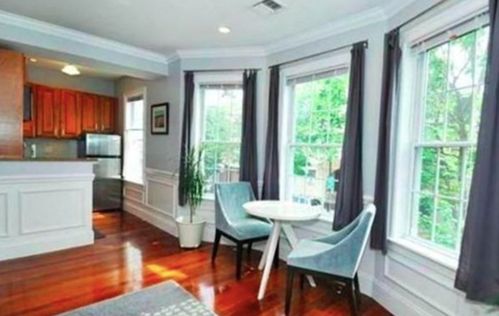 2 bed, 1 bath apartment for rent at 613 Dorchester Ave Unit 2, South Boston — photo 3 of 7