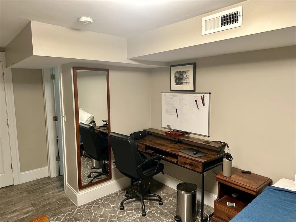 3 bed, 2 bath apartment for rent at 613 East 7th St Unit 1, South Boston — photo 12 of 20