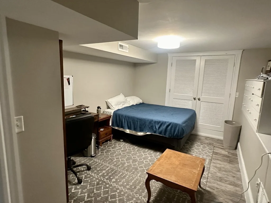 3 bed, 2 bath apartment for rent at 613 East 7th St Unit 1, South Boston — photo 13 of 20