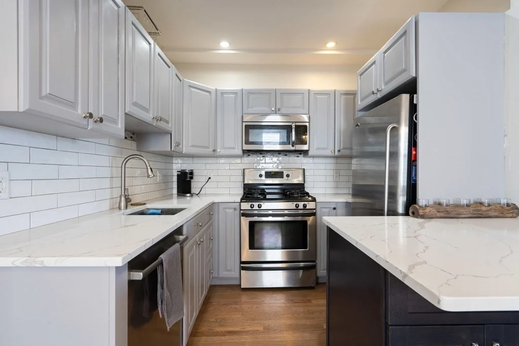 2 bed, 2 bath apartment for rent at 613 East 7th St Unit 2, South Boston — photo 5 of 20