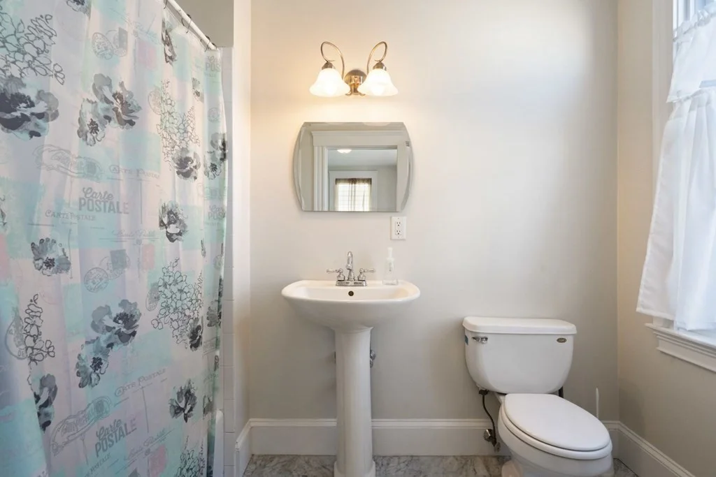 2 bed, 2 bath apartment for rent at 613 East 7th St Unit 2, South Boston — photo 14 of 20