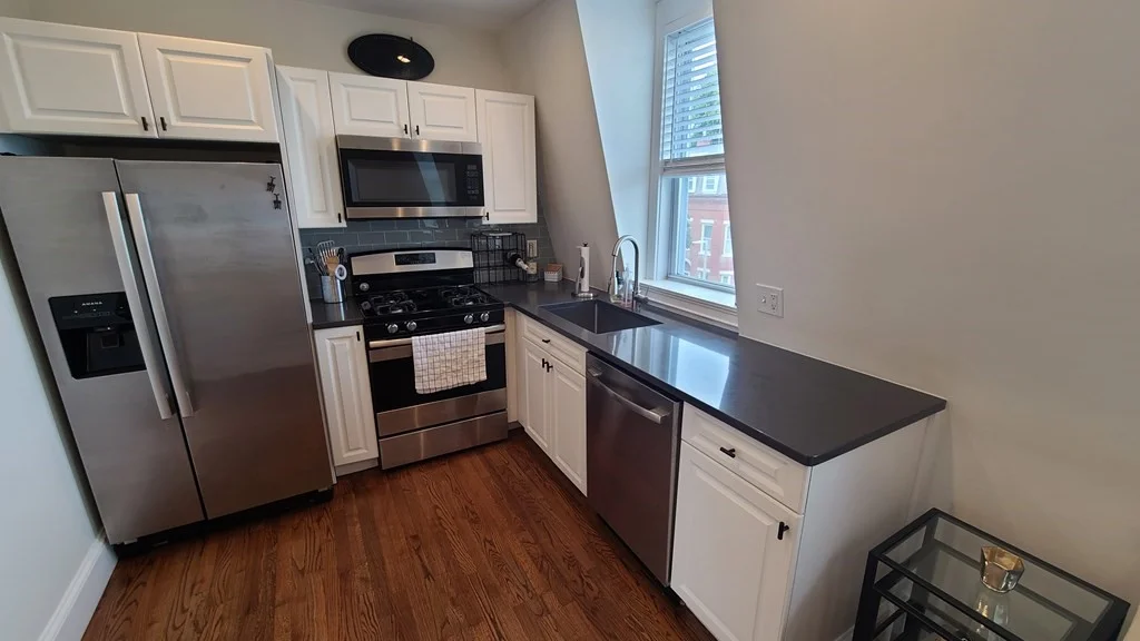 1 bed, 1 bath apartment for rent at 613 East 7th St Unit 3, South Boston — photo 3 of 24