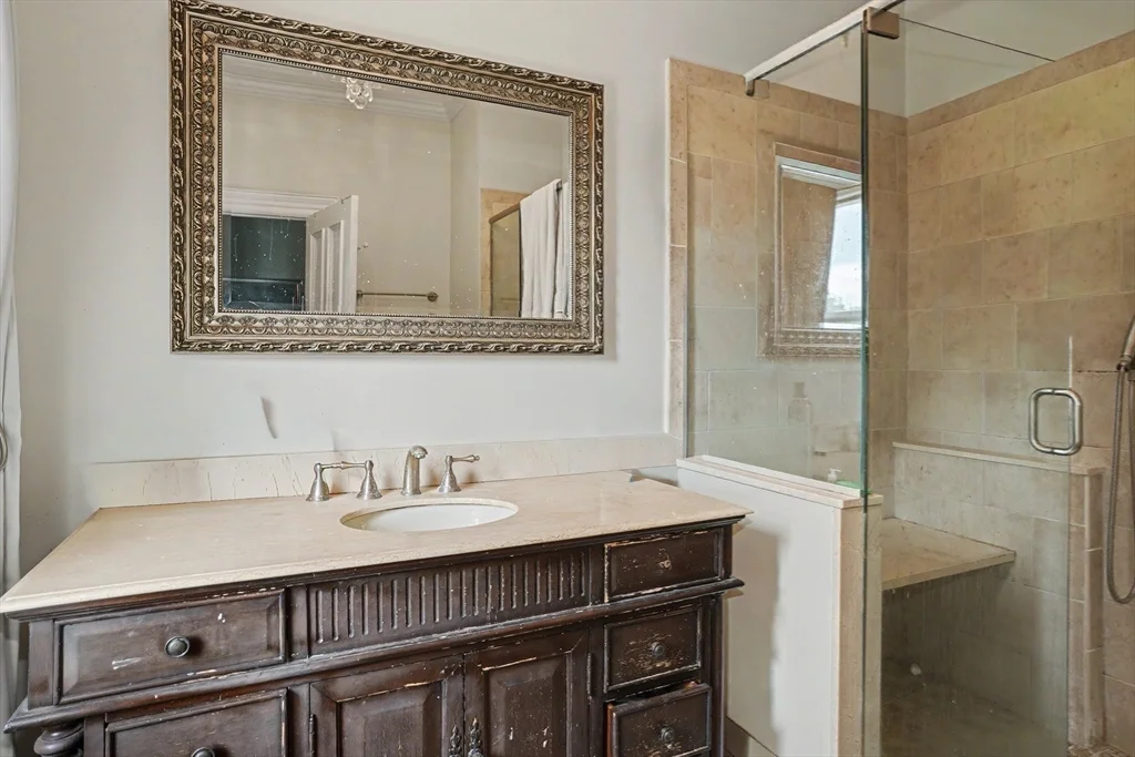 6 bed, 3 bath apartment for rent at 613 Pleasant St, Belmont — photo 18 of 27
