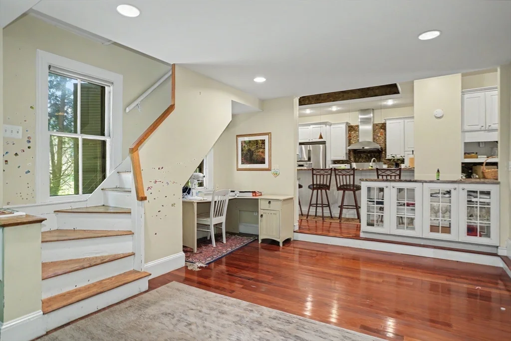6 bed, 3 bath apartment for rent at 613 Pleasant St, Belmont — photo 12 of 27