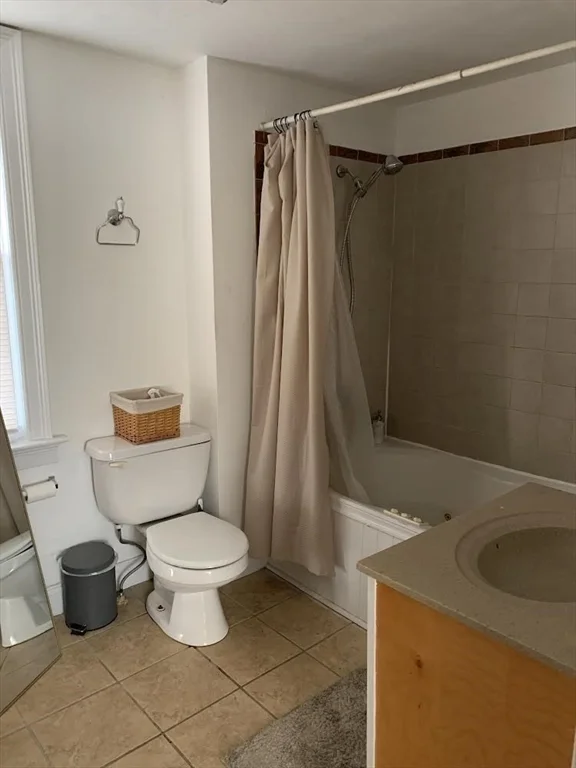 3 bed, 1 bath apartment for rent at 613 South St Unit 1, Quincy — photo 11 of 11