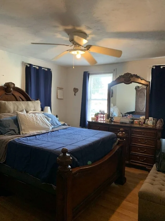 3 bed, 1 bath apartment for rent at 613 South St Unit 1, Quincy — photo 4 of 11