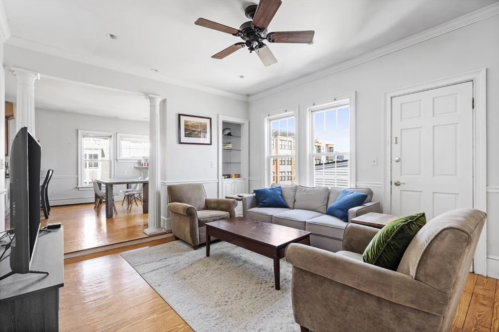 3 bed, 2 bath apartment for rent at 614 E 3rd Unit 3, South Boston — photo 1 of 12