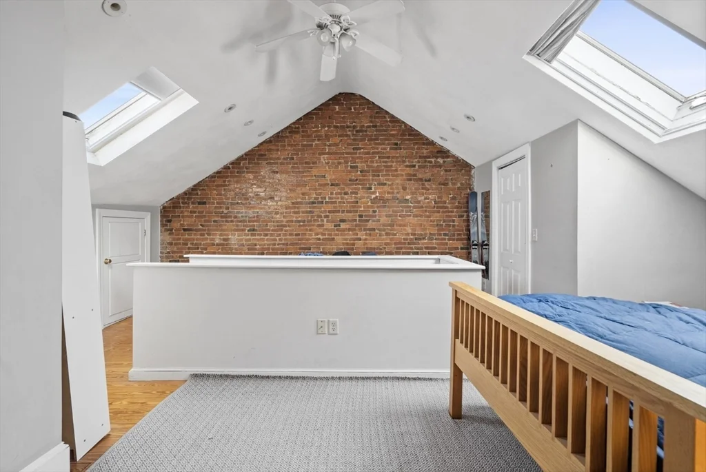 3 bed, 2 bath apartment for rent at 614 E 3rd Unit 3, South Boston — photo 7 of 12