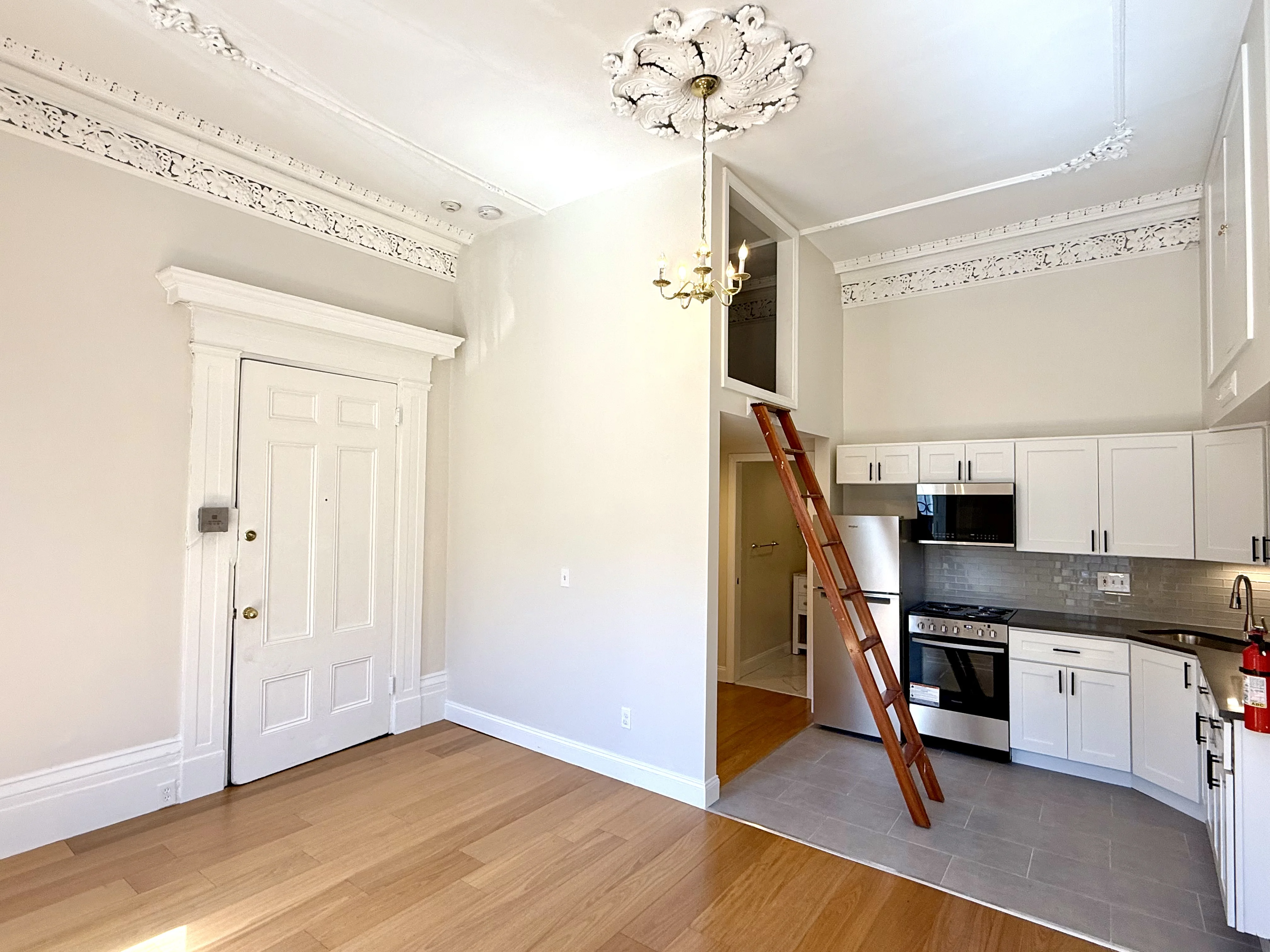 Studio bed, 1 bath apartment for rent at 614 Massachusetts Ave Unit 14A, South End — photo 4 of 11