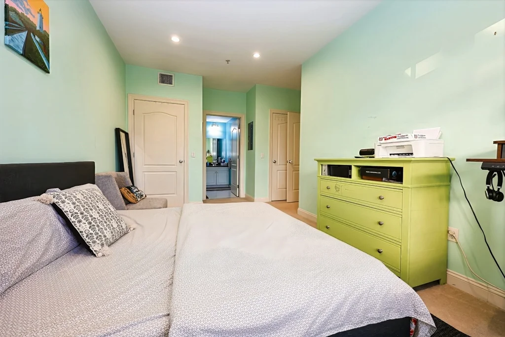 2 bed, 2 bath apartment for rent at 614 Pond St Unit 1411, Braintree — photo 17 of 22