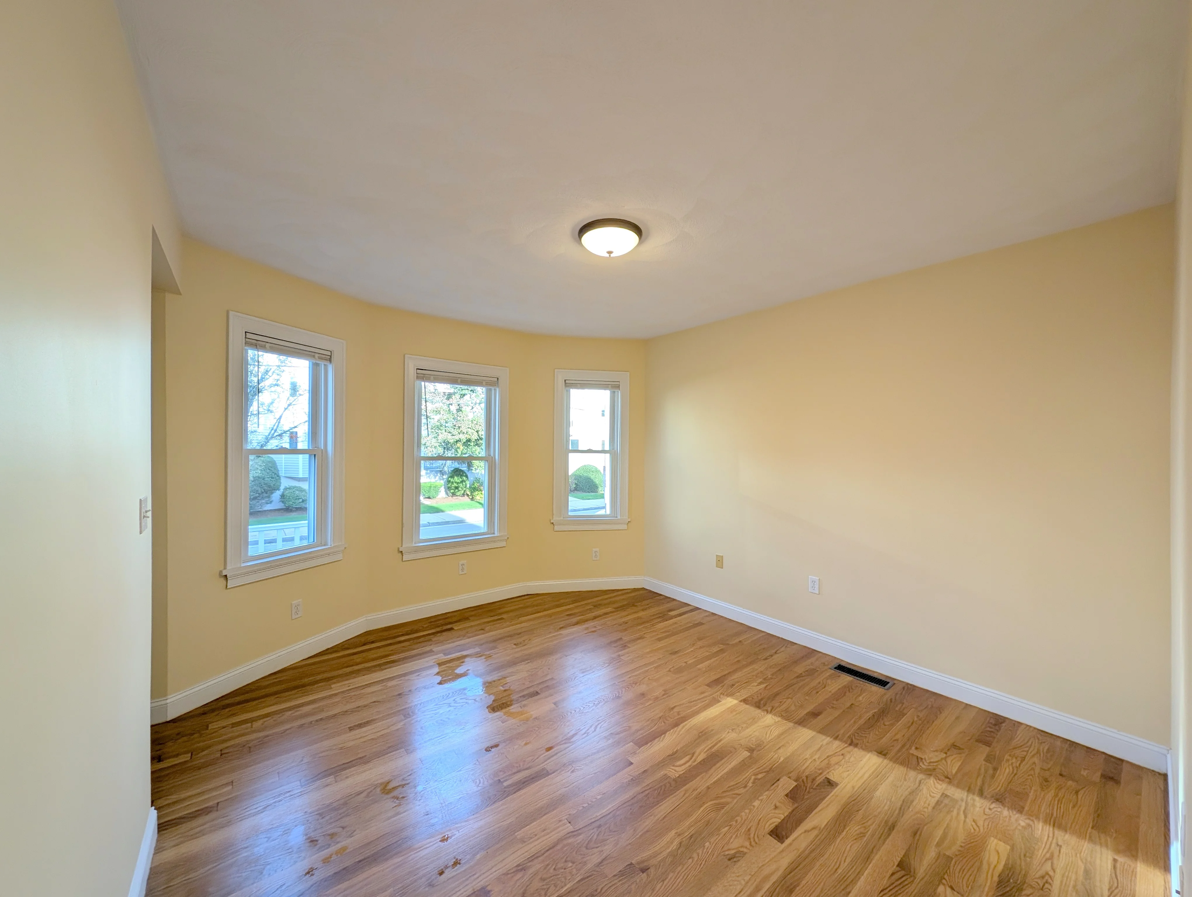 2.5 bed, 1 bath apartment for rent at 615 Boston Ave Unit 1, Medford — photo 5 of 17