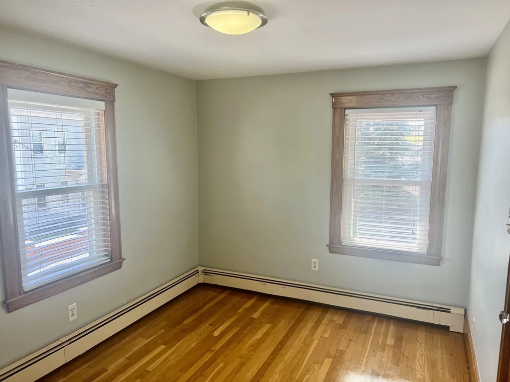 3 bed, 1 bath apartment for rent at 616 Adams St Unit 1, Quincy — photo 11 of 13