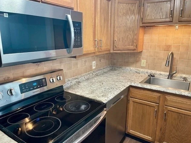 1 bed, 1 bath apartment for rent at 616 Boston Post Rd E Unit 9, Marlborough — photo 5 of 18