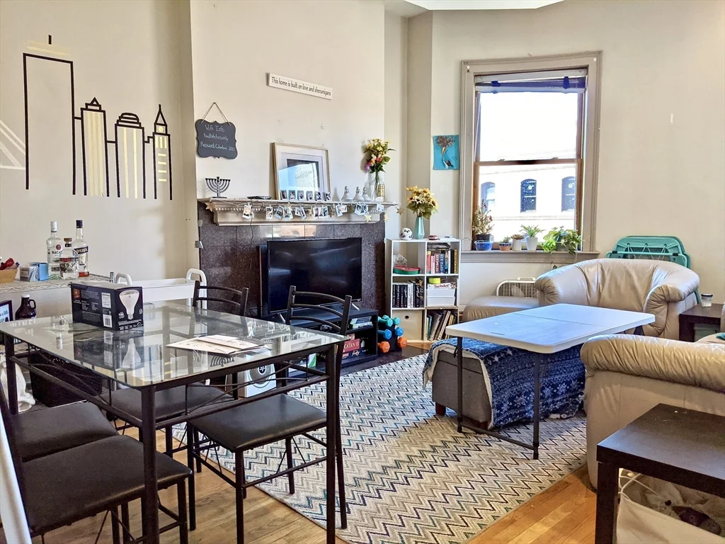4 bed, 1 bath apartment for rent at 616 Columbus Ave Unit 7, Roxbury — photo 4 of 25