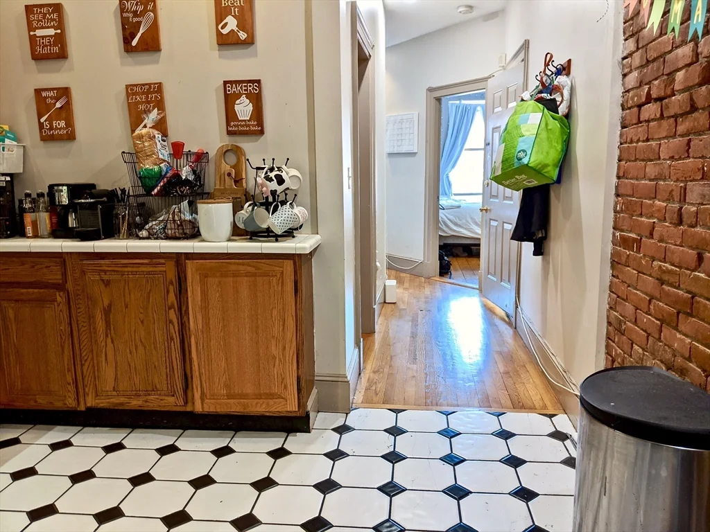 4 bed, 1 bath apartment for rent at 616 Columbus Ave Unit 7, Roxbury — photo 13 of 25