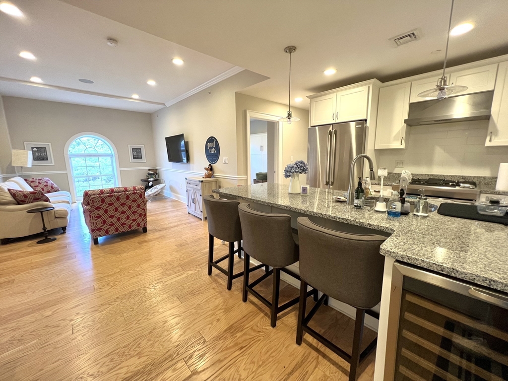 2 bed, 2 bath apartment for rent at 616 East 4th St Unit 305, South Boston — photo 3 of 14