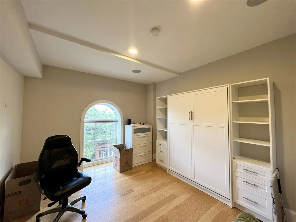 2 bed, 2 bath apartment for rent at 616 East 4th St Unit 305, South Boston — photo 12 of 14
