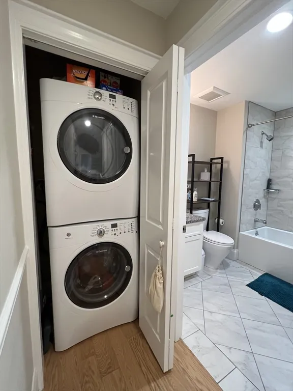 2 bed, 2 bath apartment for rent at 616 East 4th St Unit 305, South Boston — photo 10 of 14