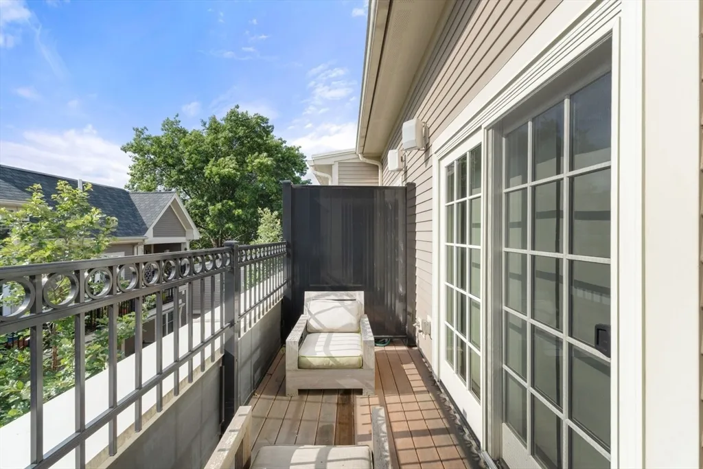 3 bed, 2 bath apartment for rent at 616 East 4th St Unit 401, South Boston — photo 35 of 39