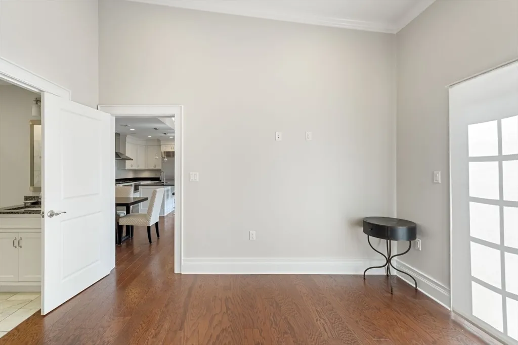 3 bed, 2 bath apartment for rent at 616 East 4th St Unit 401, South Boston — photo 17 of 39