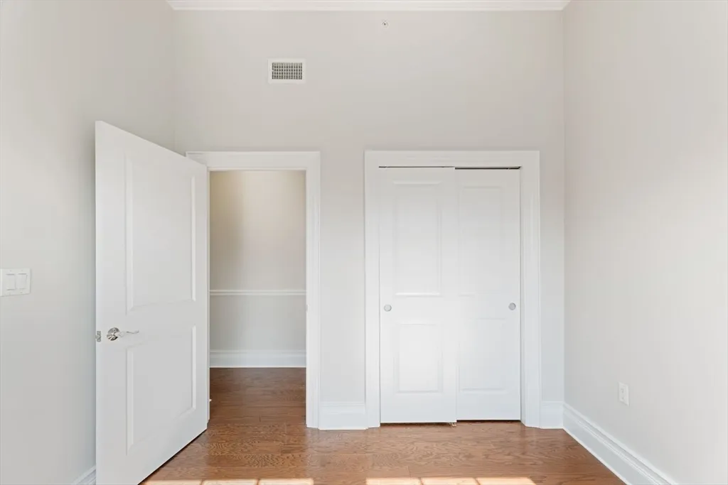 3 bed, 2 bath apartment for rent at 616 East 4th St Unit 401, South Boston — photo 23 of 39