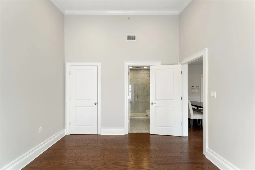 3 bed, 2 bath apartment for rent at 616 East 4th St Unit 401, South Boston — photo 18 of 39