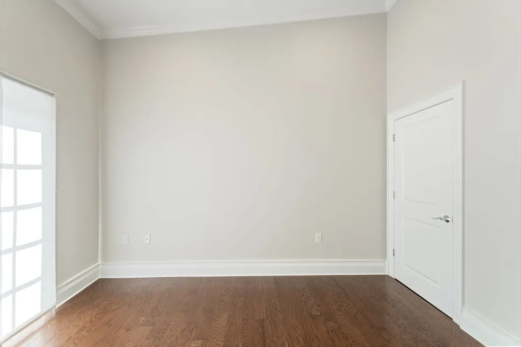 3 bed, 2 bath apartment for rent at 616 East 4th St Unit 401, South Boston — photo 16 of 39