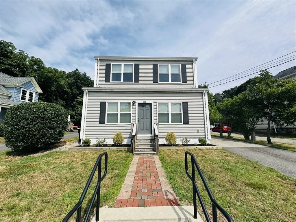 2 bed, 1 bath apartment for rent at 616 Main St Unit 2, Weymouth — photo 1 of 8