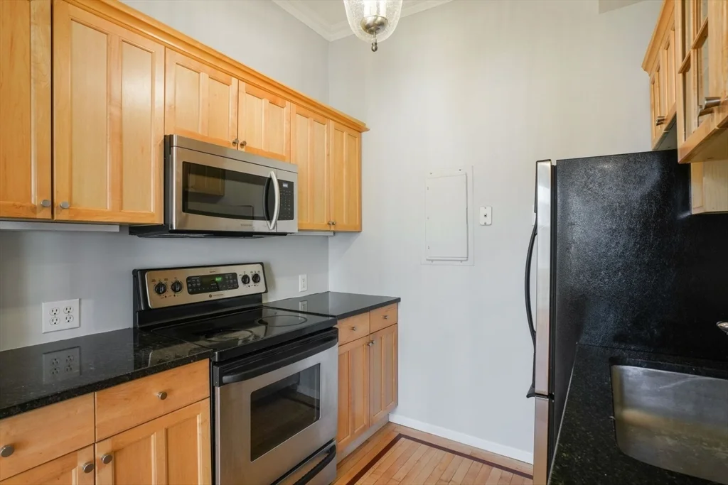 2 bed, 1 bath apartment for rent at 617 Massachusetts Ave Unit 3, South End — photo 7 of 20