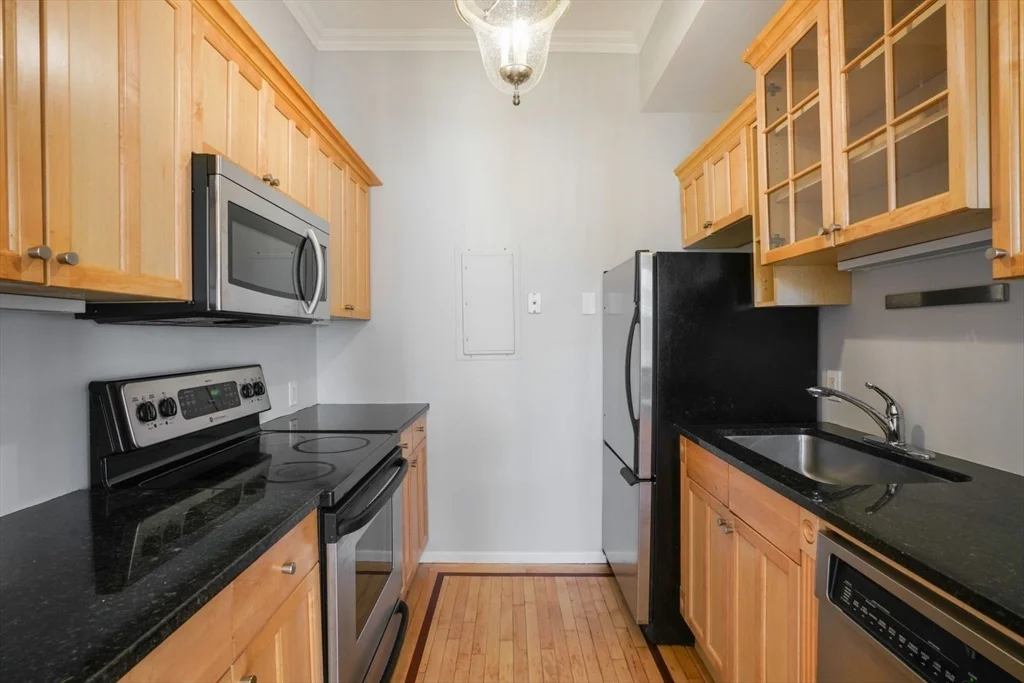 2 bed, 1 bath apartment for rent at 617 Massachusetts Ave Unit 3, South End — photo 8 of 20