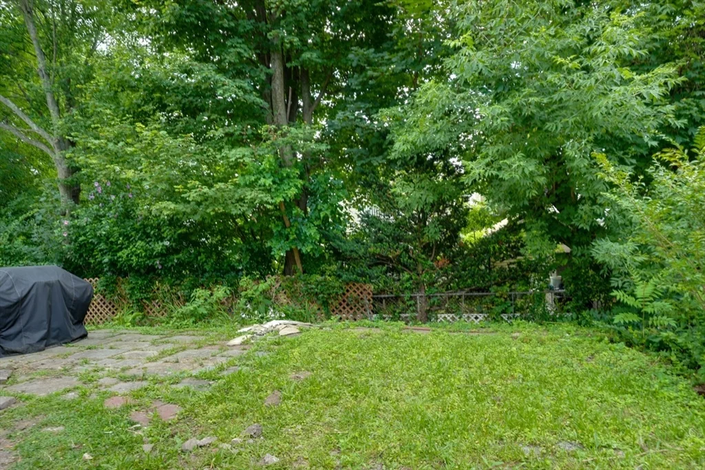2 bed, 1 bath apartment for rent at 618 Main St Unit 1, Watertown — photo 14 of 16