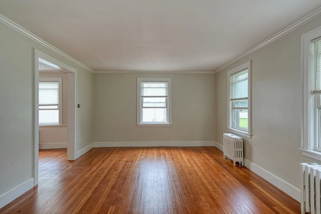 2 bed, 1 bath apartment for rent at 618 Main St Unit 1, Watertown — photo 4 of 16