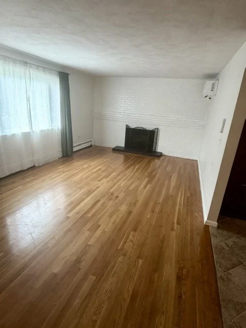 3 bed, 2 bath apartment for rent at 619 Boylston, Newton — photo 2 of 7