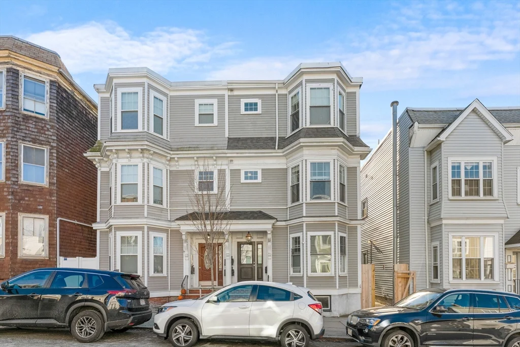 2 bed, 2 bath apartment for rent at 619 E 3rd St Unit 2, South Boston — photo 18 of 19