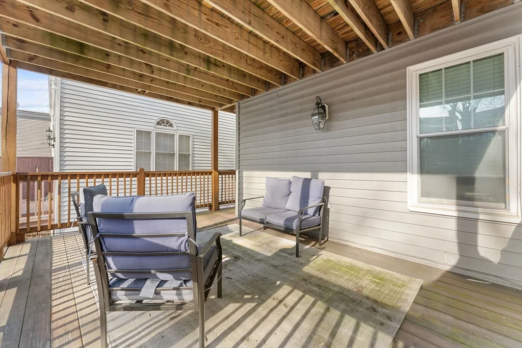 2 bed, 2 bath apartment for rent at 619 E 3rd St Unit 2, South Boston — photo 16 of 19